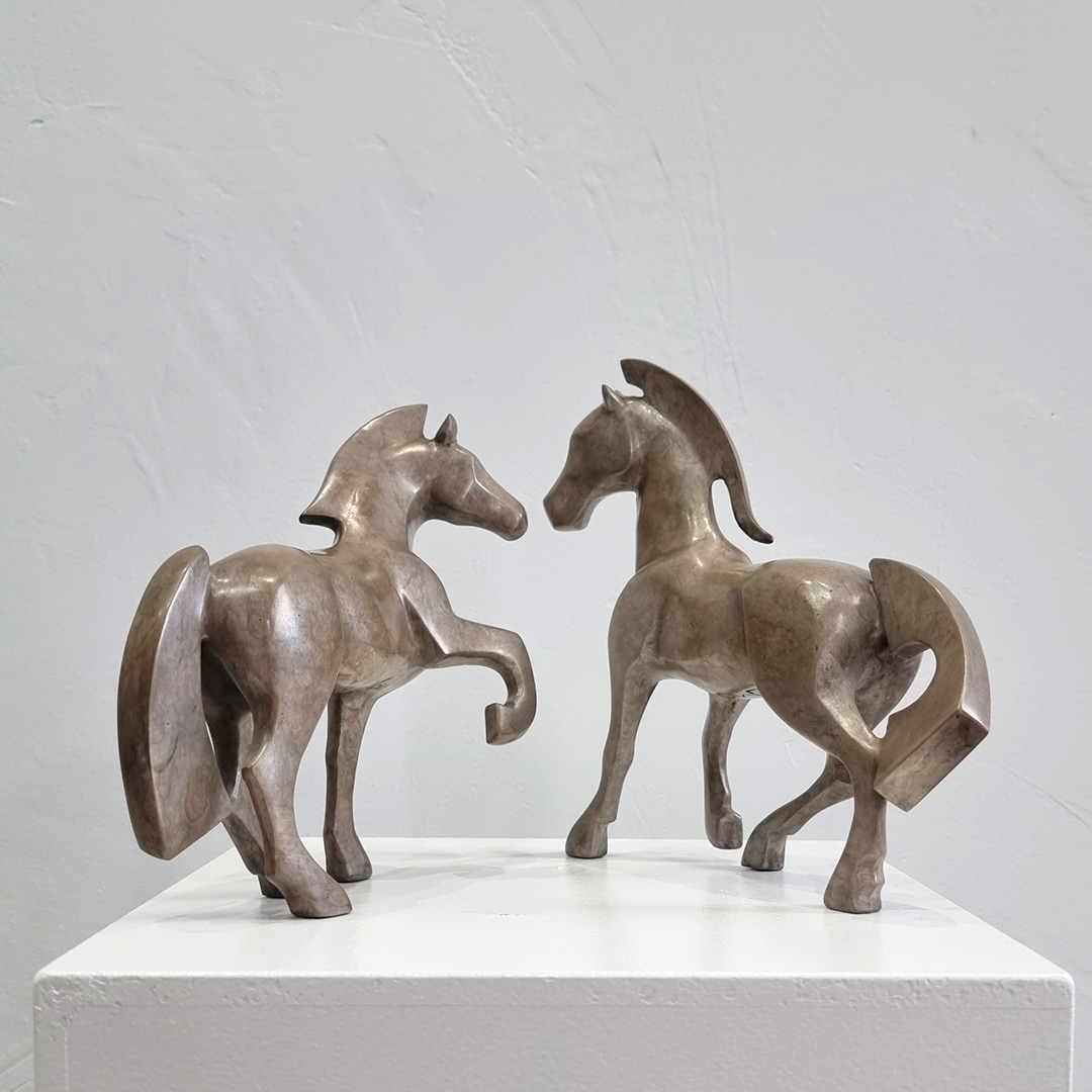 indoor small horse sculpture