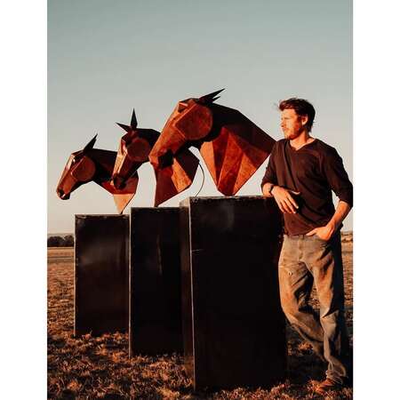 adam humphreys horse sculpture australian artist