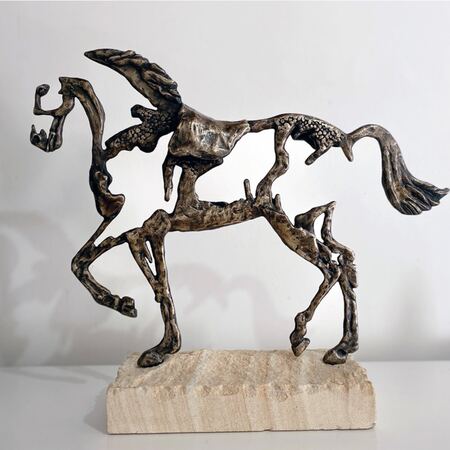 bronze horse sculpture