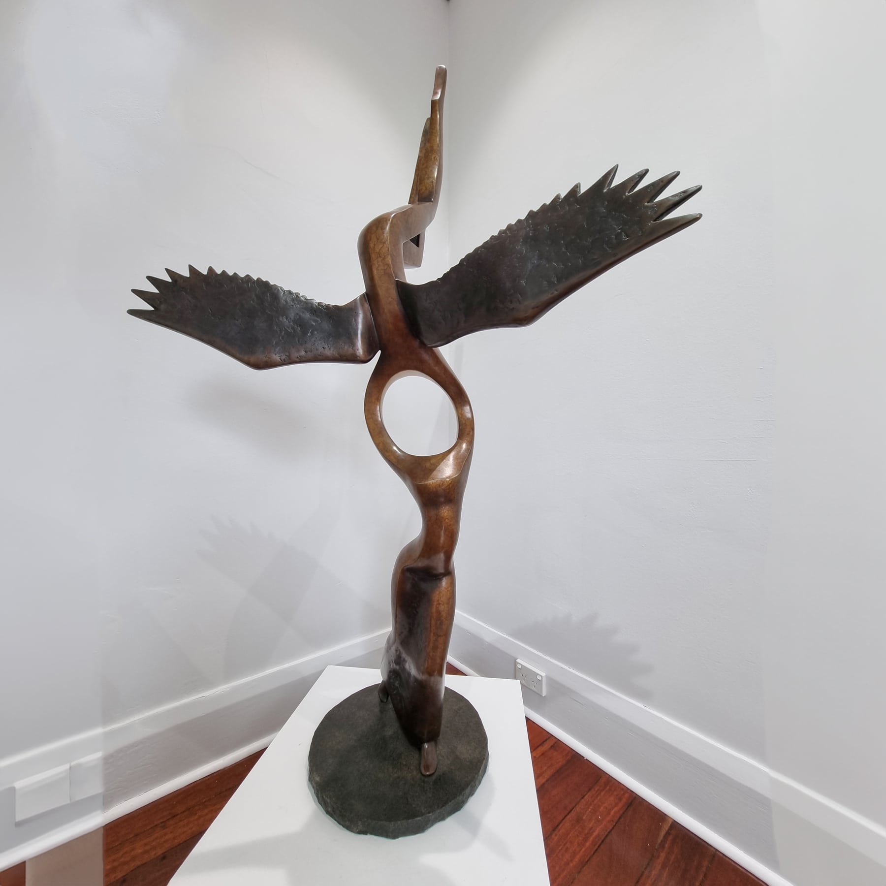vaynman smagarinksy bronze sculpture