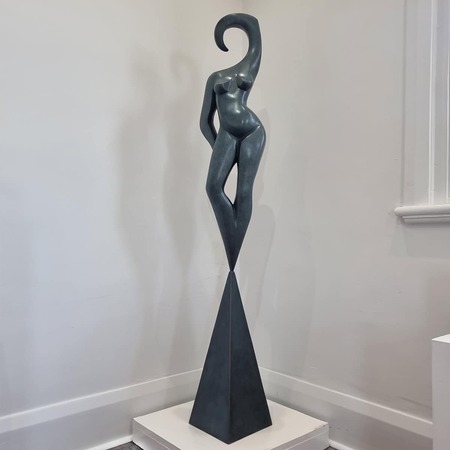 figurative sculpture michael vaynman venus bronze art