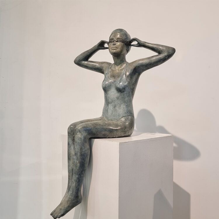 mela cooke sculpture -into the blue